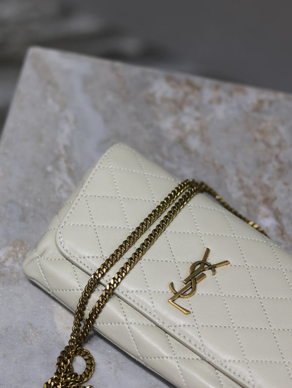 Gaby Phone Bag 19cm White Quilted Leather GHW