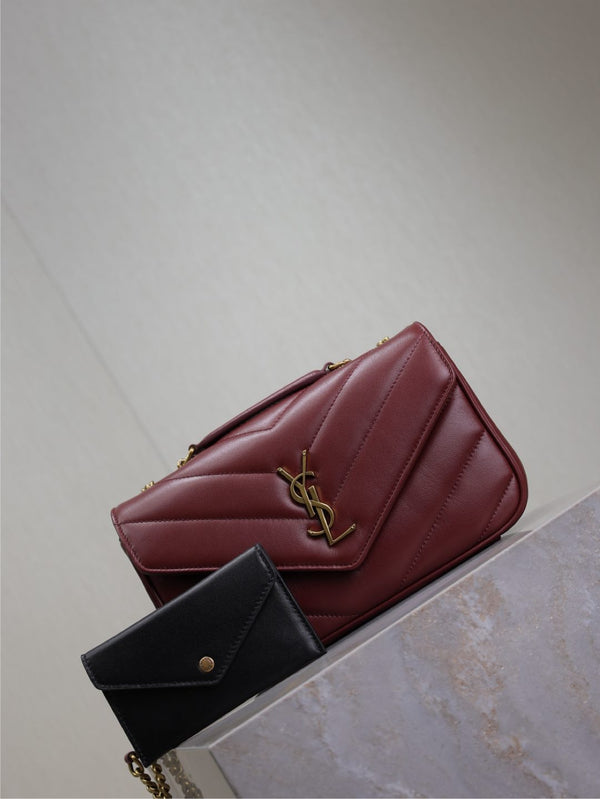 LOULOU SMALL 24 EN CUIR D'AGNEAU ROUGE BOURGOGNE MÉTAL DORÉ