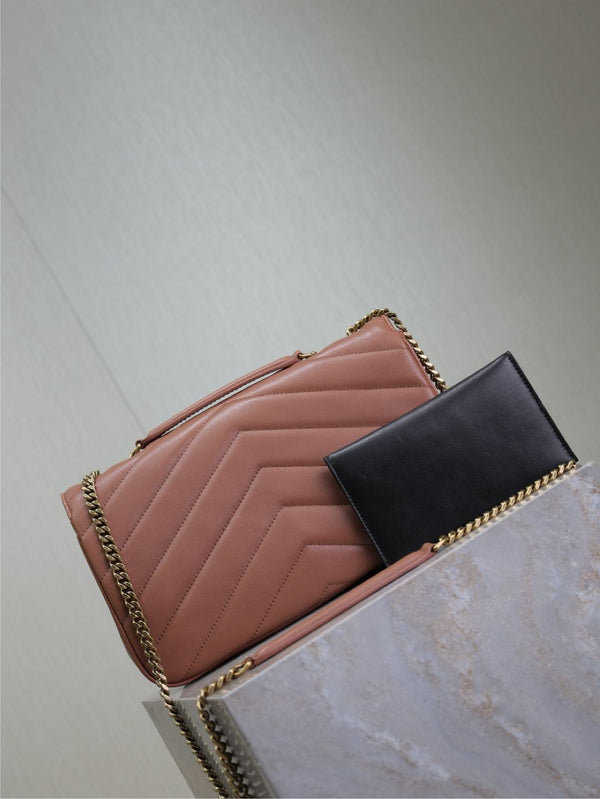 LOULOU MEDIUM 29 EN CUIR D'AGNEAU ROSE SAUMON MATÉRIEL DORÉ