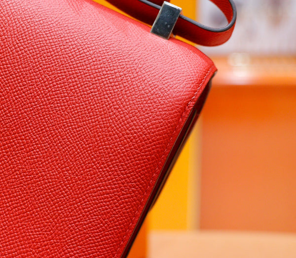 Constance 24 in pelle rossa Epsom con finiture in argento