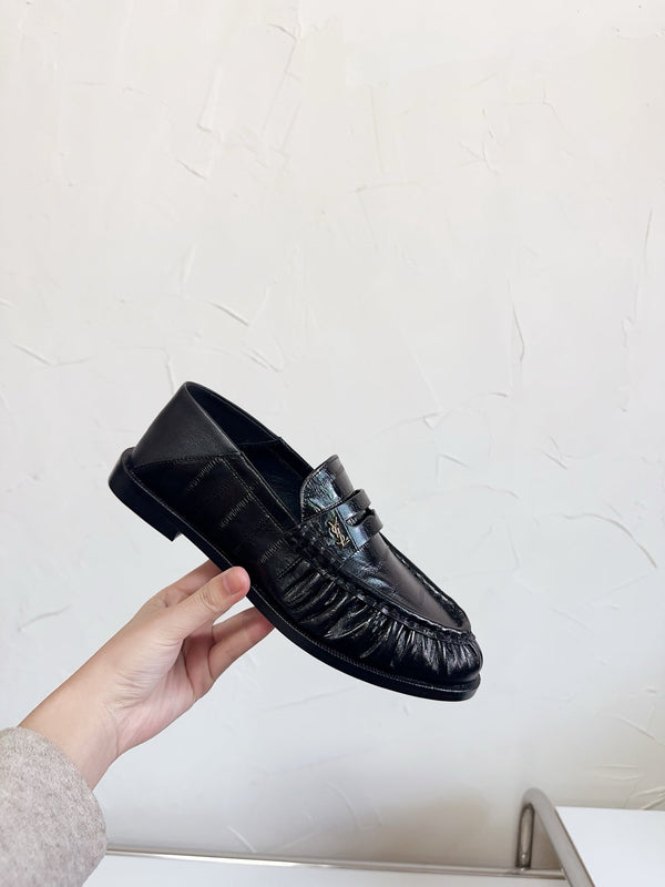 YSL Le Loafer en cuir lisse souple noir