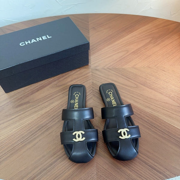 CC 26s Slipper Black Lambskin 827261