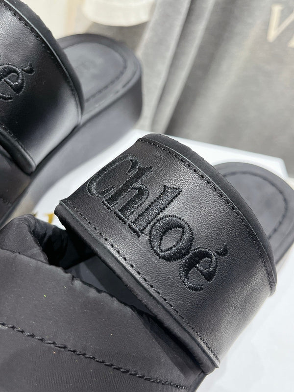 CHLOÉ MILA PLATFORM 5 CM IN NYLON NERO CON LOGO RICAMATO