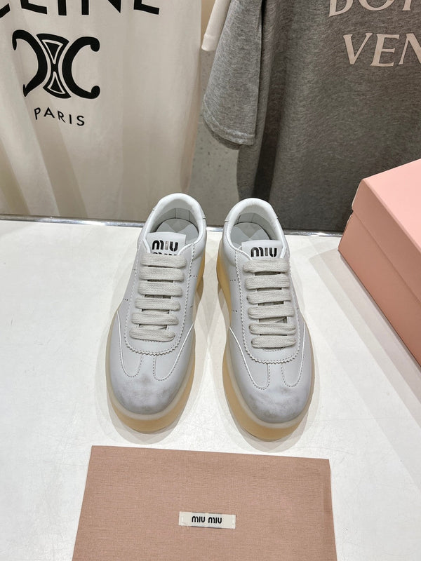 Sneakers Miu Retro in pelle di mucca bianca