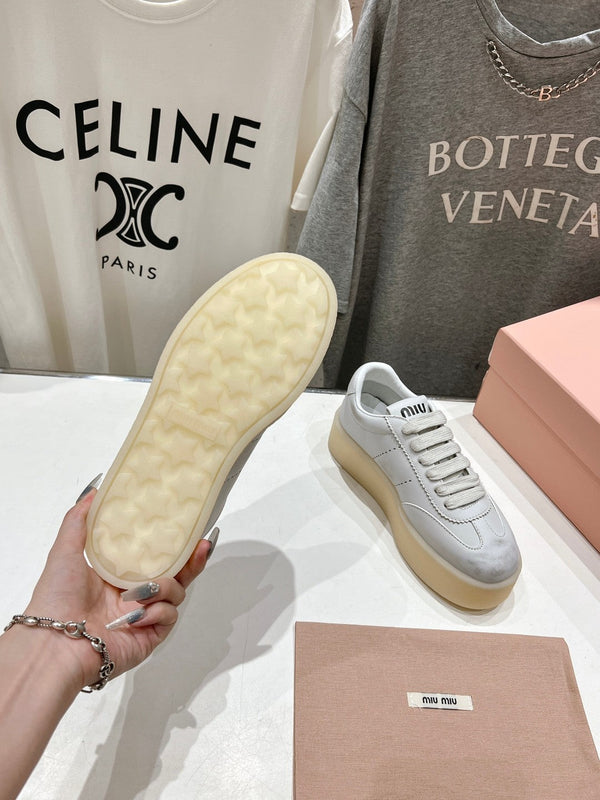 Sneakers Miu Retro in pelle di mucca bianca