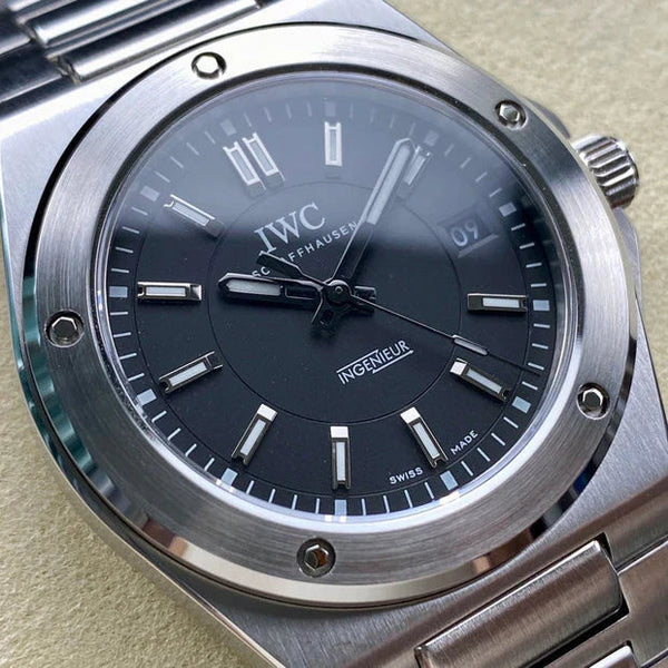 IWC Ingenieur 40mm Cadran Gris Foncé Boîtier en Acier
