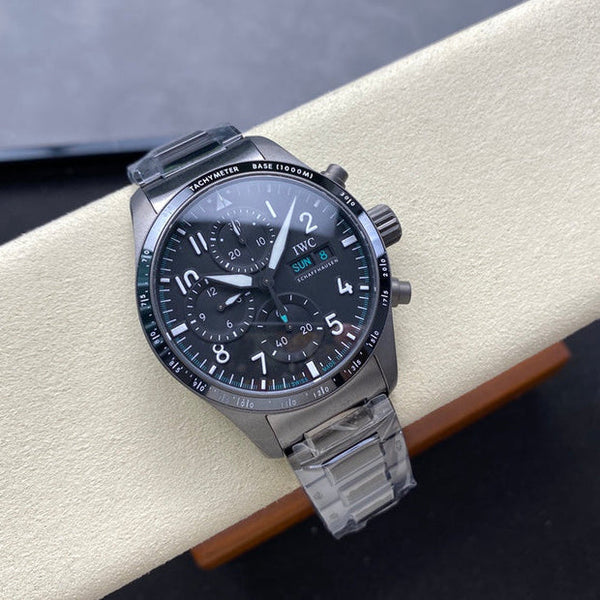 IWC Pilot 41 mm Cadran Noir Boîtier Noir