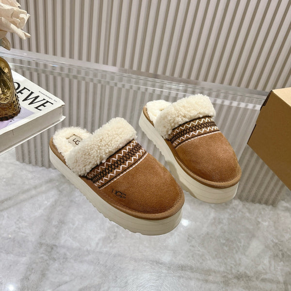UGG Disquette Atherson Slipper Brown White Wool Suede 512922