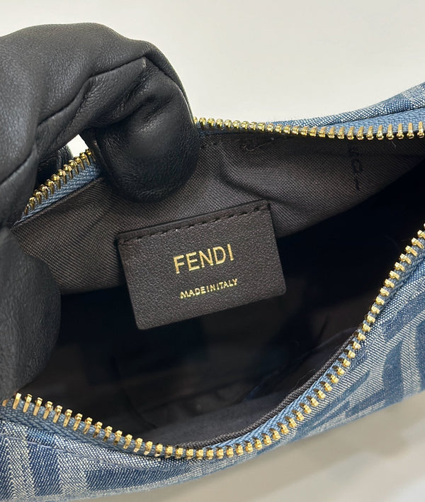 BORSA FENDIGRAPHY MINI 20 IN TESSUTO DENIM BLU EGEO CON FERRAMENTA ORO