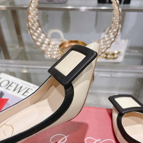 Belle Viv Décolleté con fibbia in metallo 85 Pelle verniciata bianca e nera