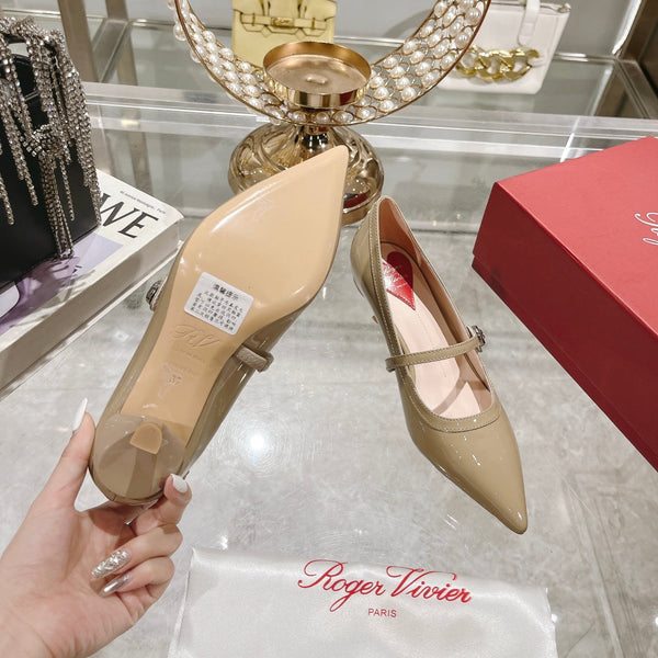 Mary Jane Virgule Pumps 55 Beige Pelle Verniciata