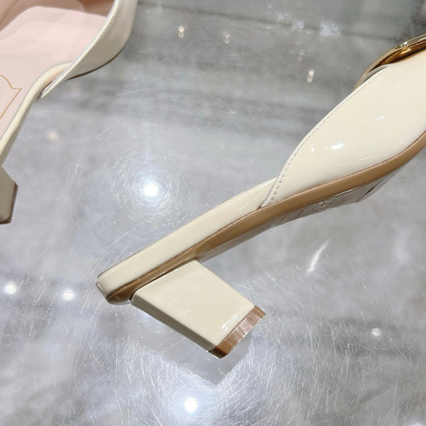 Viv 25 Mules Buckle Beige Patent Leather 235350
