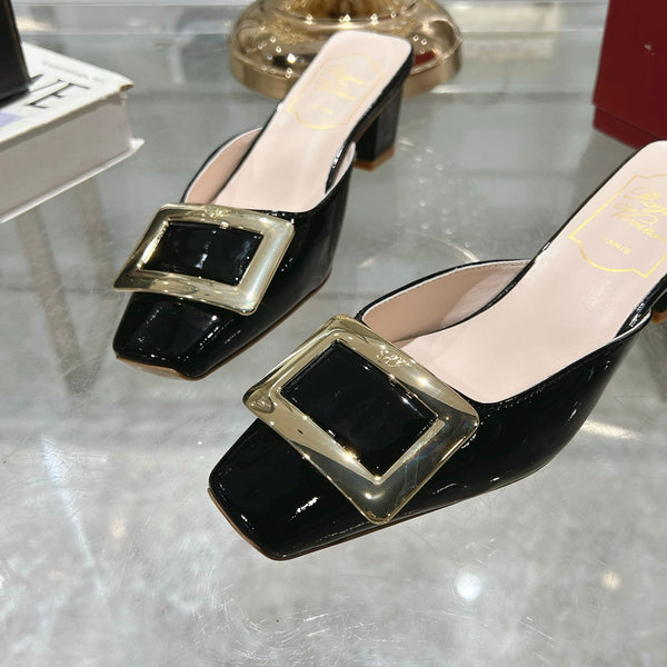 Viv 25 Mules Fibbia Pelle Verniciata Nera 235352