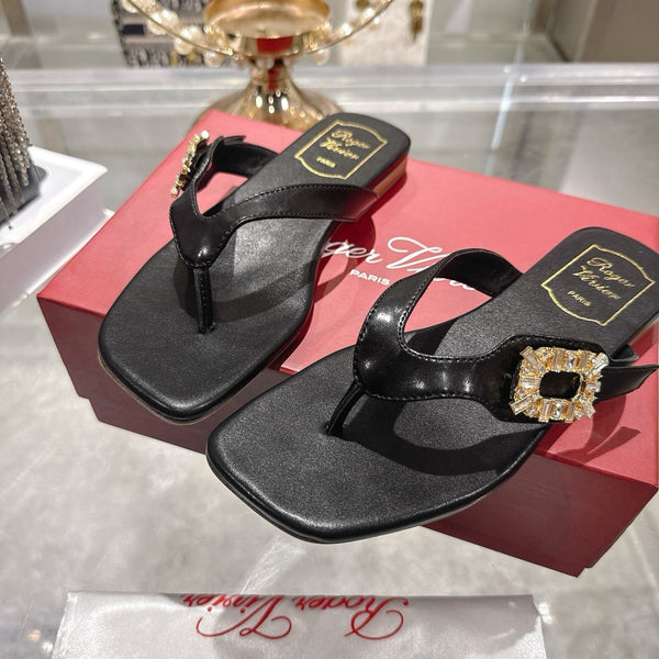 Roger Vivier 26s Thong Black Cowhide 679815