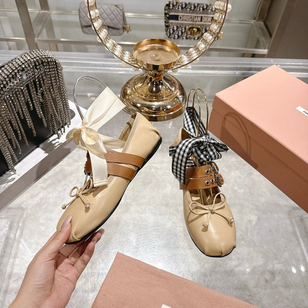 Miu 26s Ballerinas Beige Leather 679787