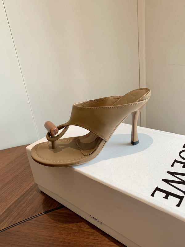 Loew Toggle Sandals 9cm Beige Leather 878022