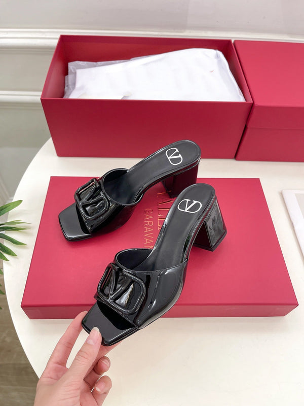 Vlogo 60 Patent Sandal Black Leather