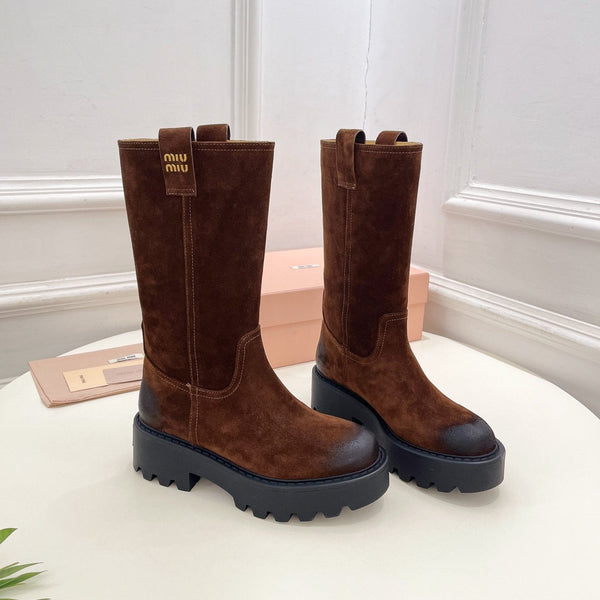 Stivali corti Miu in pelle scamosciata marrone rame
