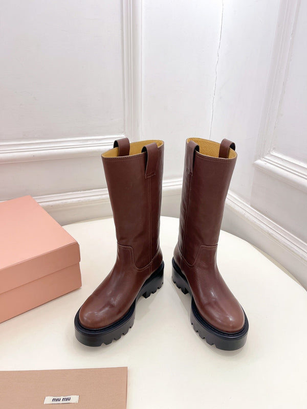 Stivali corti Miu in pelle di vitello marrone rosa scuro