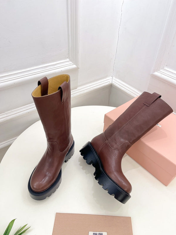 Stivali corti Miu in pelle di vitello marrone rosa scuro