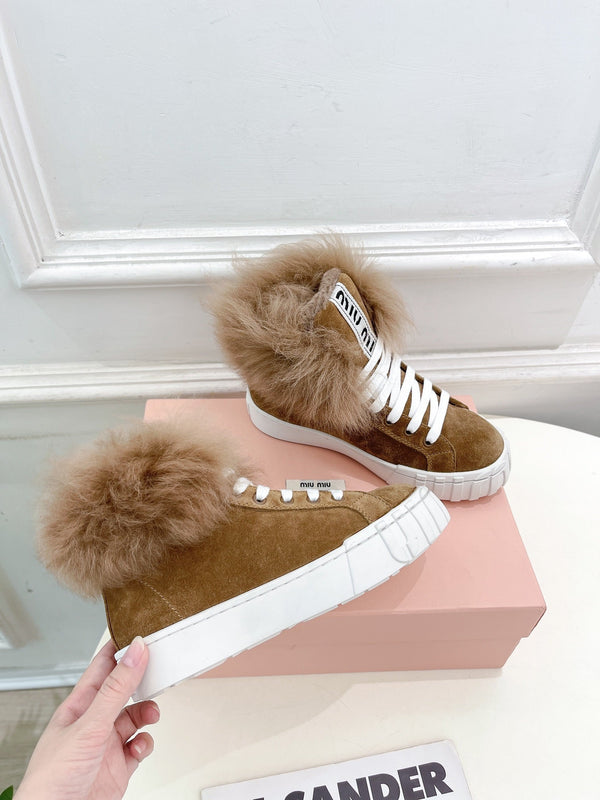Stivaletti Miu in lana color cuoio