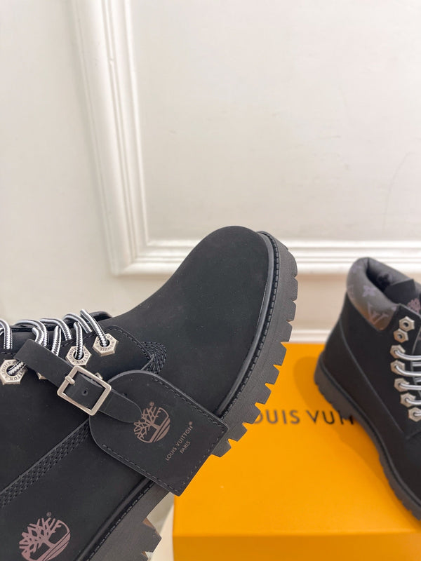 STIVALETTO MARTIN LV X TIMBERLAND IN CAMOSCIO NERO