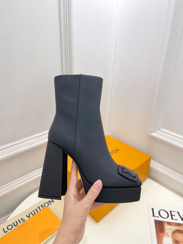 STIVALETTI TACCO BLOCK 9 CM IN VITELLO PEPPLE NERO