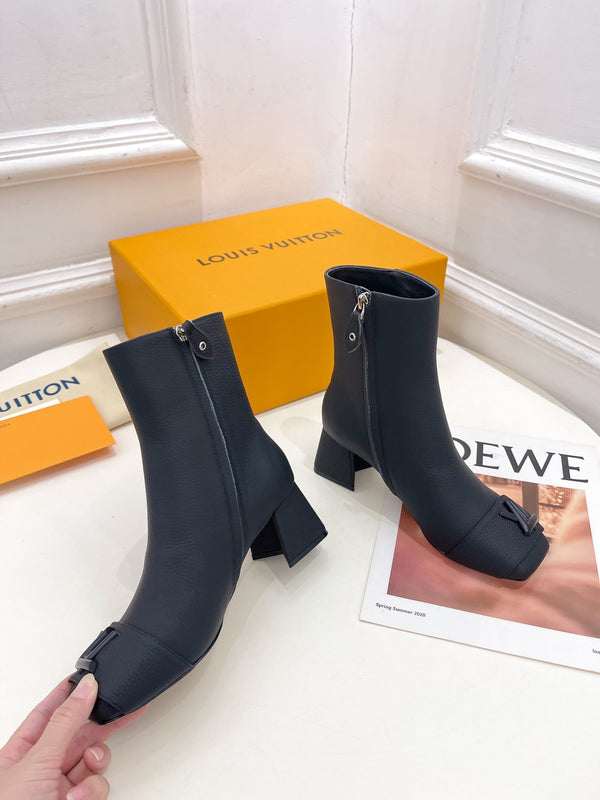 STIVALETTI TACCO BLOCK 5,5 CM IN VITELLO PEPPLE NERO