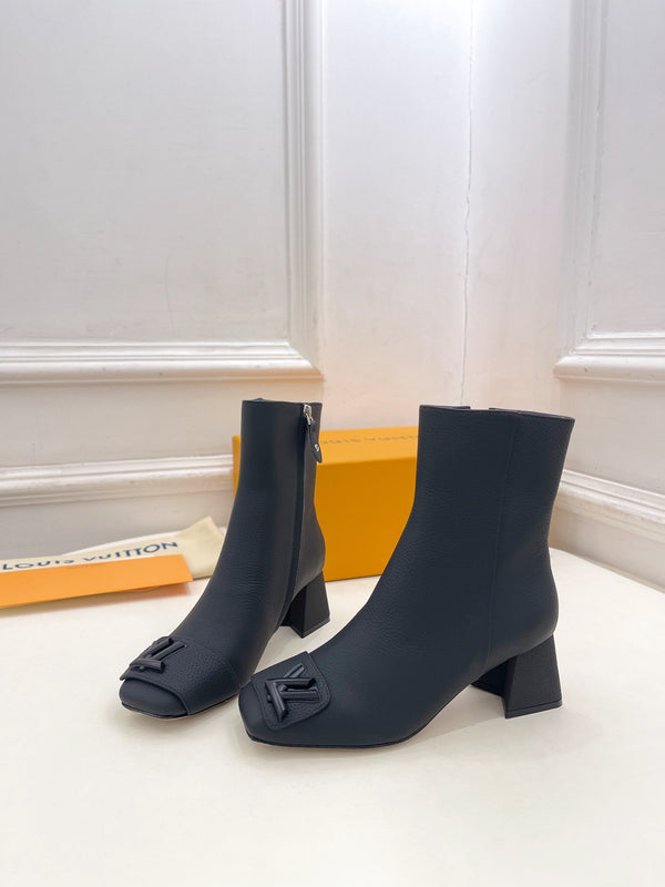 STIVALETTI TACCO BLOCK 5,5 CM IN VITELLO PEPPLE NERO