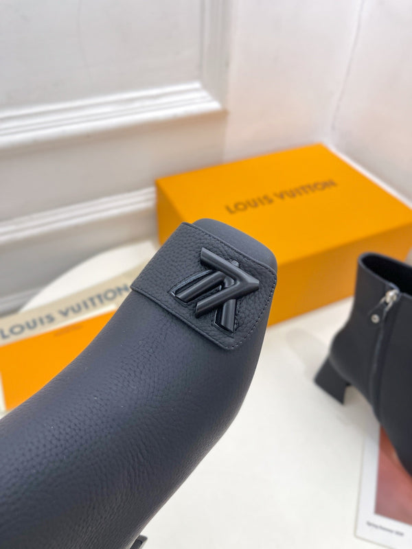 STIVALETTI TACCO BLOCK 5,5 CM IN VITELLO PEPPLE NERO