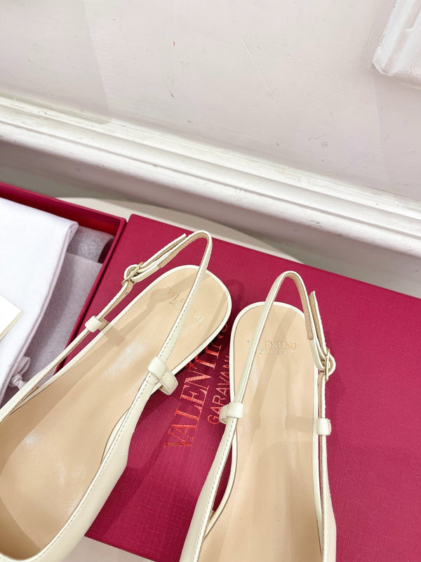 Valet Du Roi Slingback Pumps 20mm White Tan Goatskin 307482