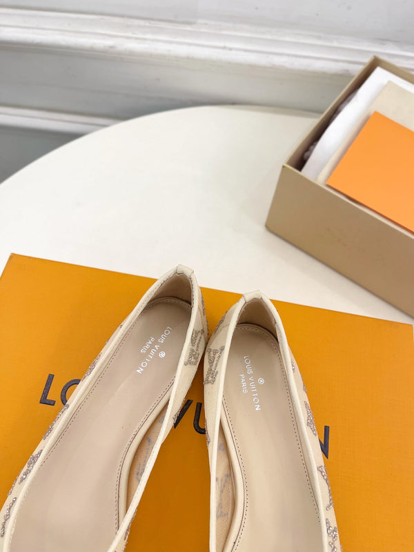 LV Gala Rhinestone Pointed Toe Flat Beige Mesh 425137