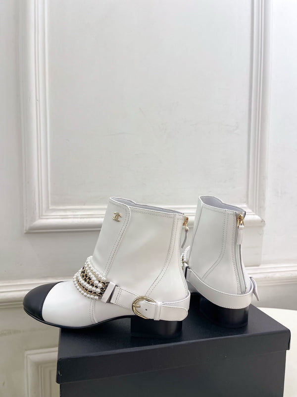 CC Pearl Chain Ankle Boots Booties 35mm Black White Lambskin 425464