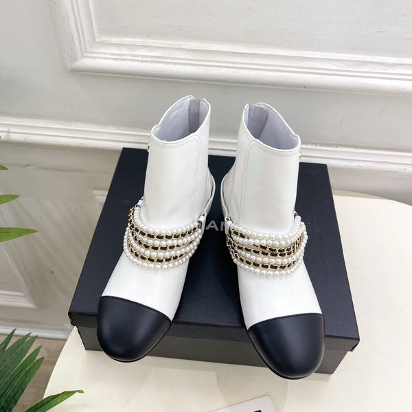CC Pearl Chain Ankle Boots Booties 35mm Black White Lambskin 425464