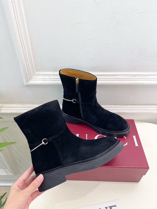 Gucci 25𝐬𝐬 horsebit ankle boots black suede 435374
