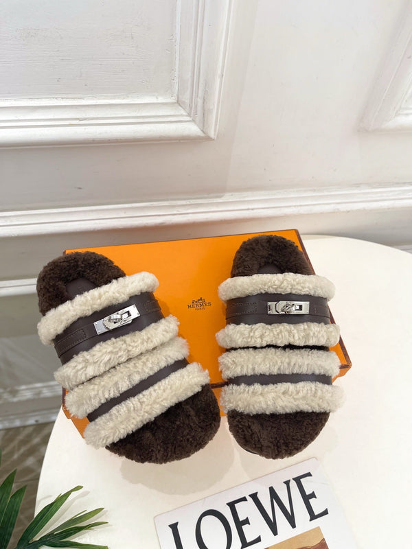 HM Slippers Classic Kelly Sliver Buckle Brown Wool 479616