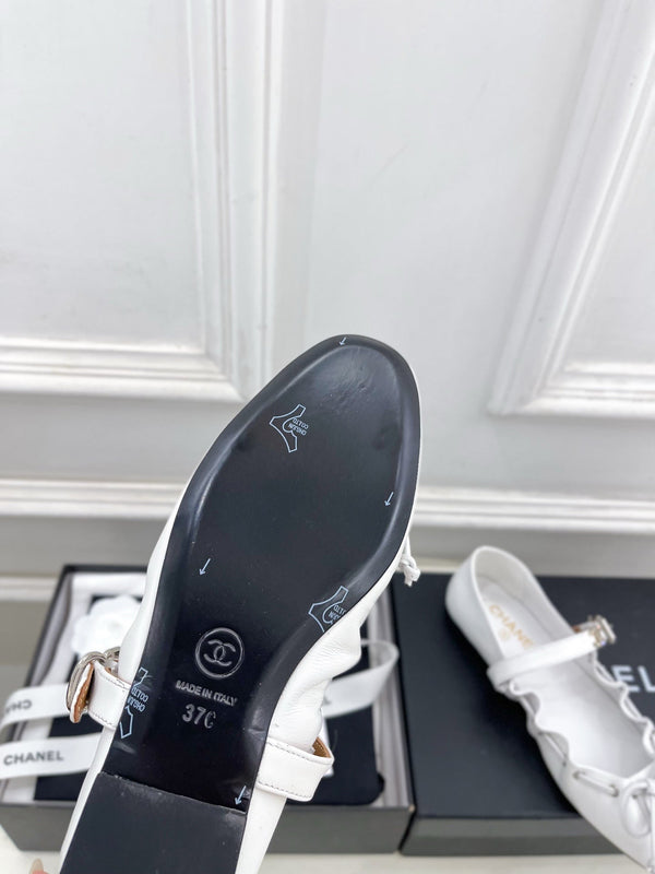 CC 26 SS Ballerines Babies à nœud froncé Mary Jane en veau blanc 586929