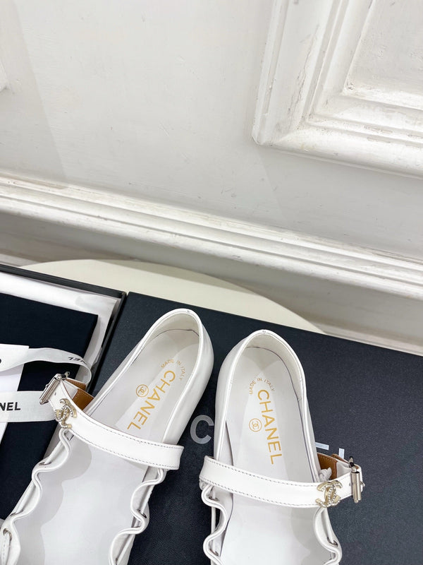CC 26 SS Ballerines Babies à nœud froncé Mary Jane en veau blanc 586929