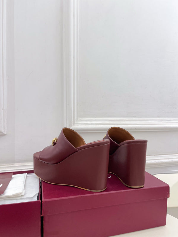 GC Wedge With Horsebit Sandal Burgundy Leather 640270