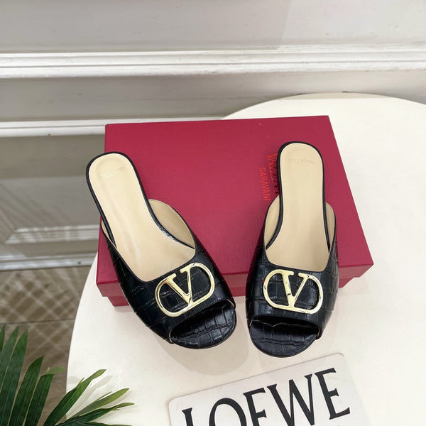 Vlogo Slides Black Croc-Embossed Leather 746265