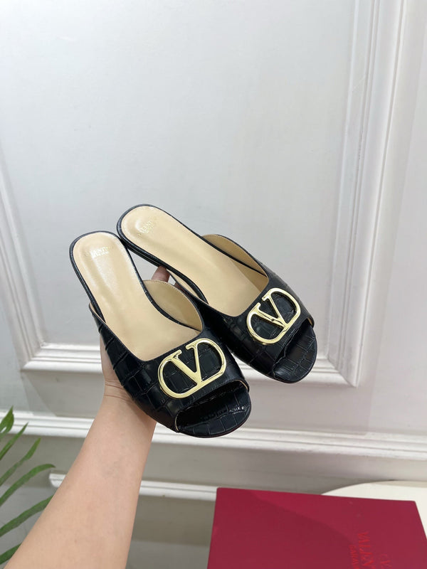 Vlogo Slides Black Croc-Embossed Leather 746265