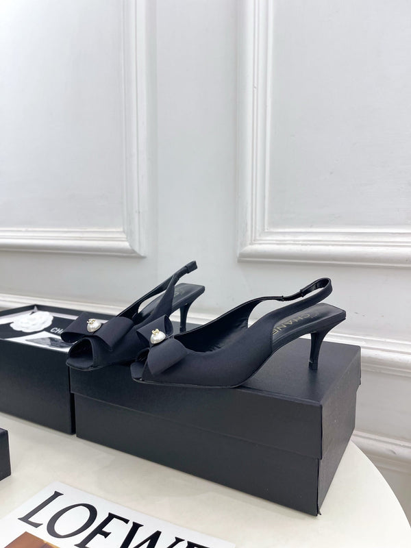 CC 26s Classic Toe High-Heeled Sandals 5.5cm Black Canvas 891631