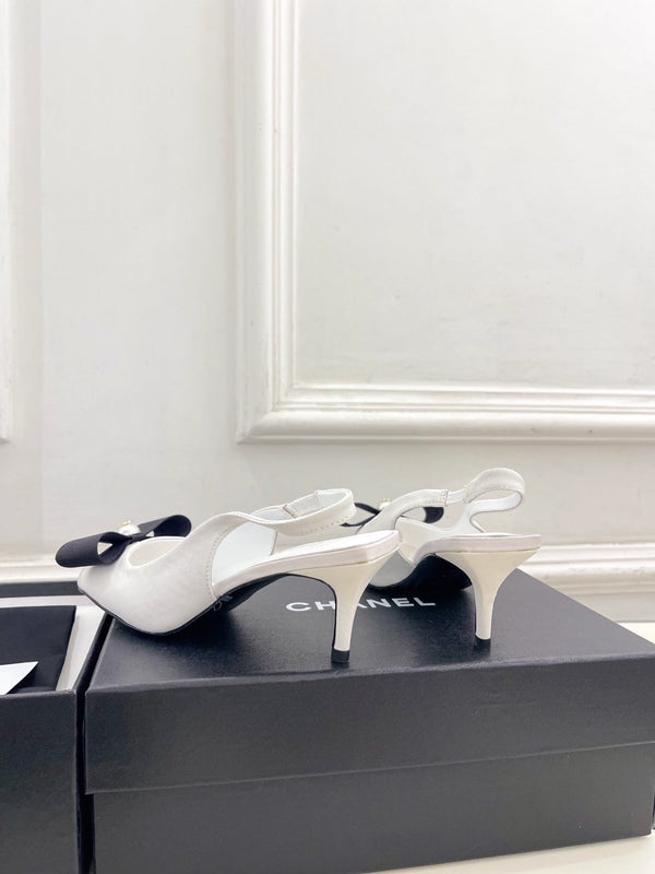 CC 26s Classic Toe High-Heeled Sandals 5.5cm White Black Canvas 891632