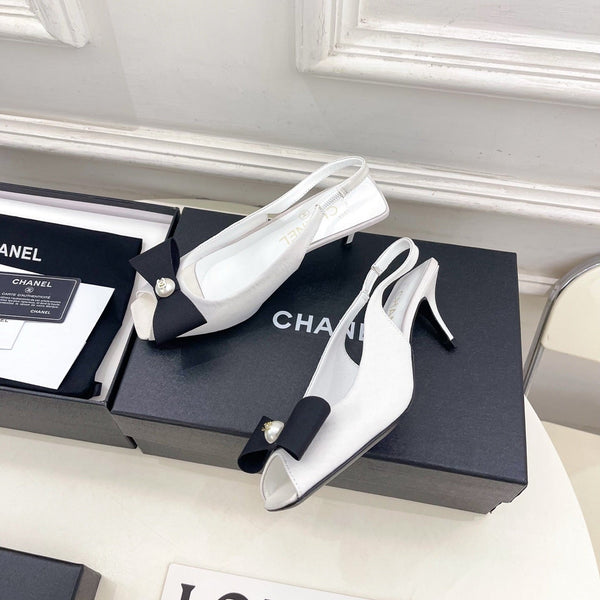 CC 26s Classic Toe High-Heeled Sandals 5.5cm White Black Canvas 891632