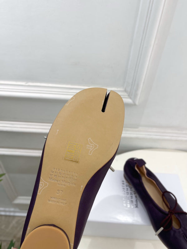 MM 26s Tabi Ballet Flats Plum Lambskin 947492