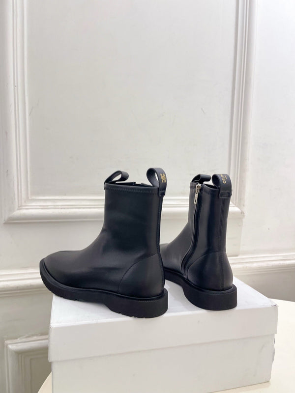 CE 26s Flow Zipped Ankle Boots Black Leather 947593