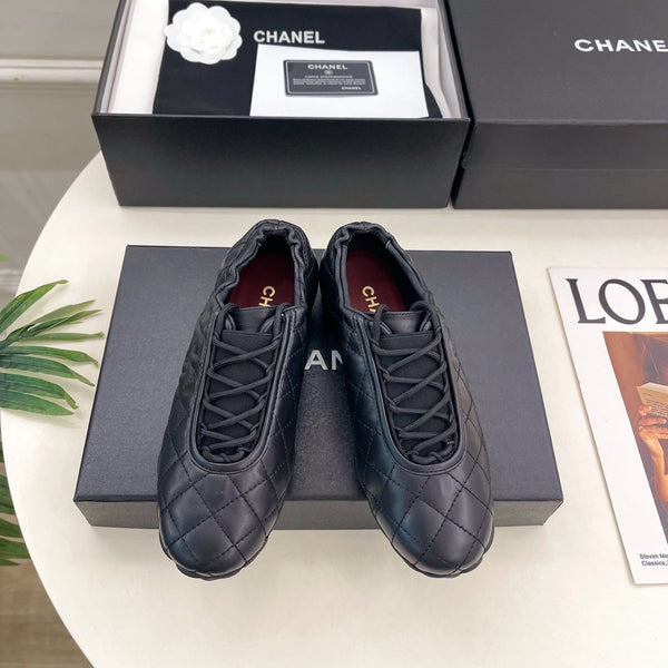 CC 26s Sneakers Black Quilted Lambskin 946988
