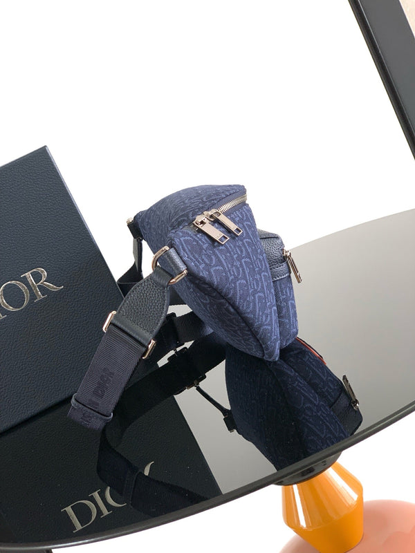 Dior Rider 2.0 Borsa a tracolla con cerniera in pelle di vacchetta blu navy 336230