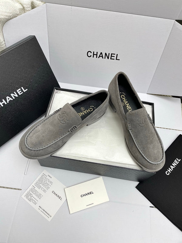 CC 26s Mocassins Double C Daim Gris 645305