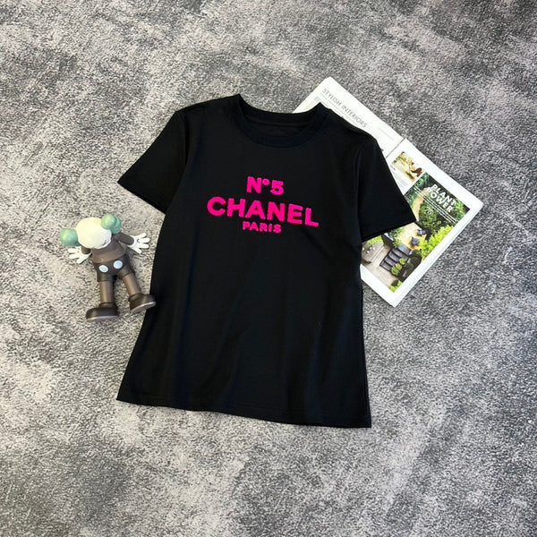 Chanel 2026 T-shirt Rose Lettre T Blanc Noir Coton 359108